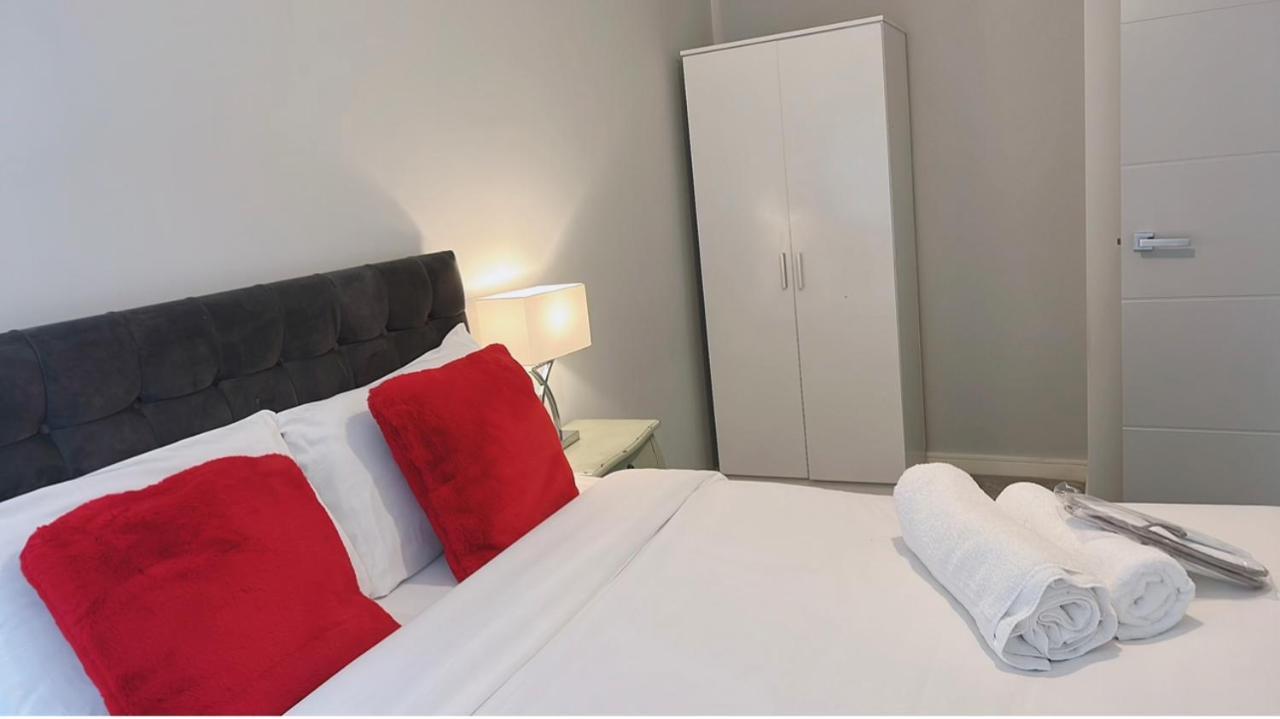 Mnitri Apartment Λούτον Εξωτερικό φωτογραφία
